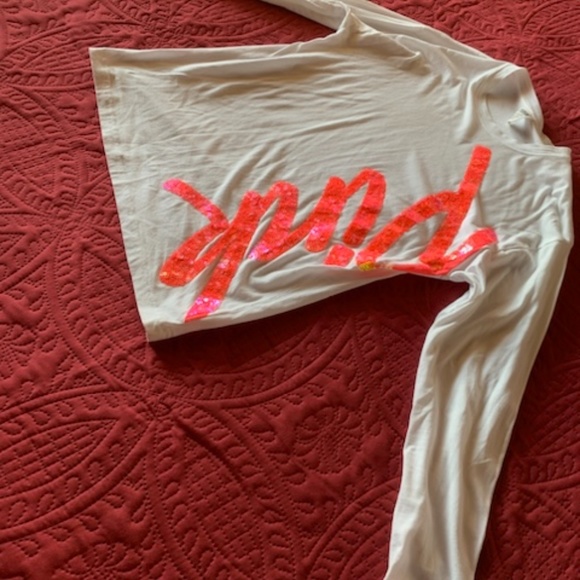 PINK long sleeve tee shirt, white, with beautiful sequined PINK, medium-large - Picture 4 of 6